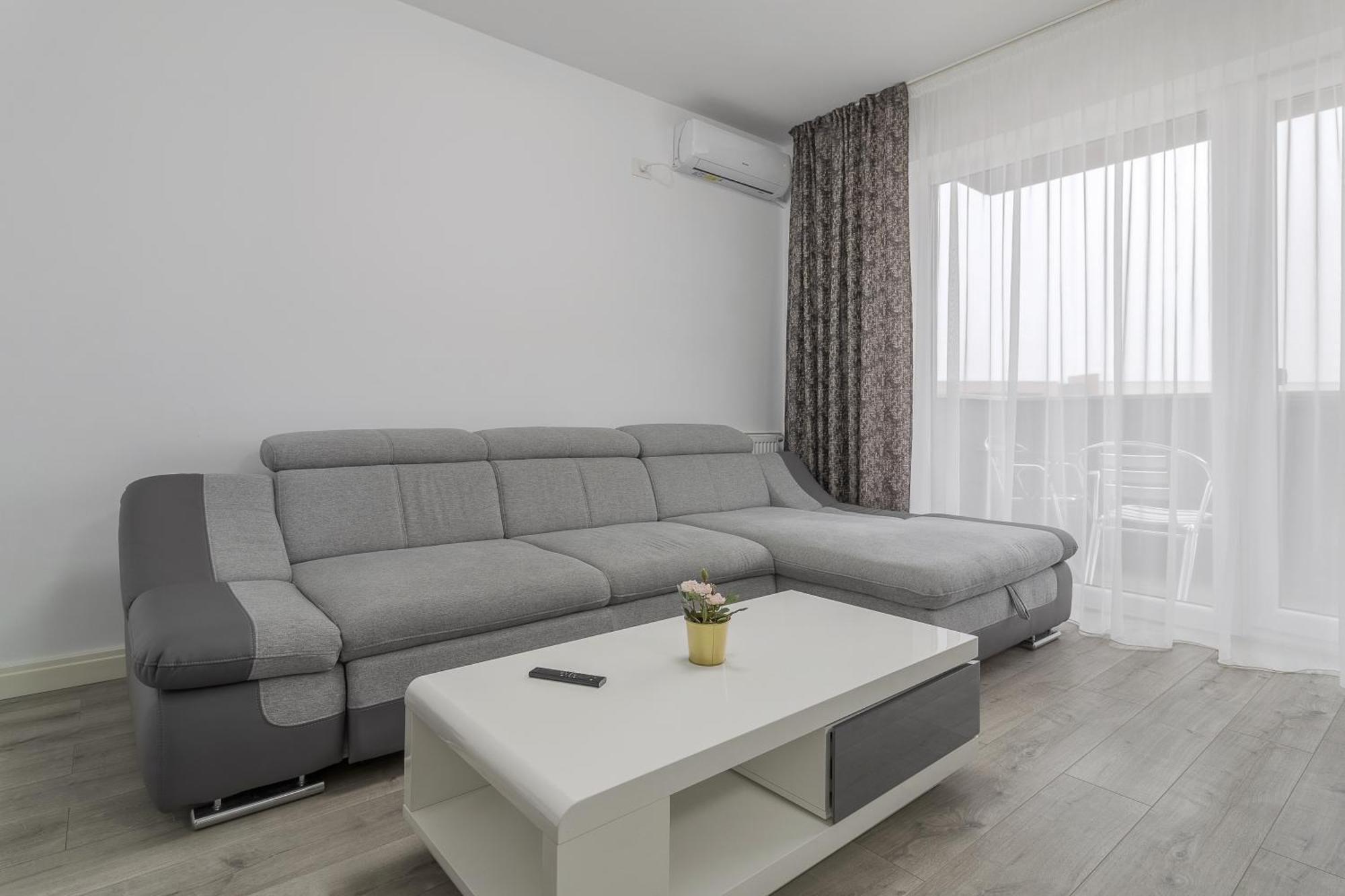 Pure Flat Lägenhet Oradea Exteriör bild